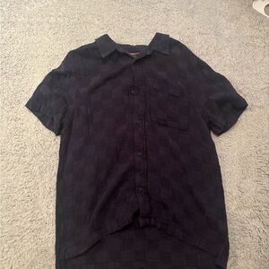 This is a legend collared shirt size men's small